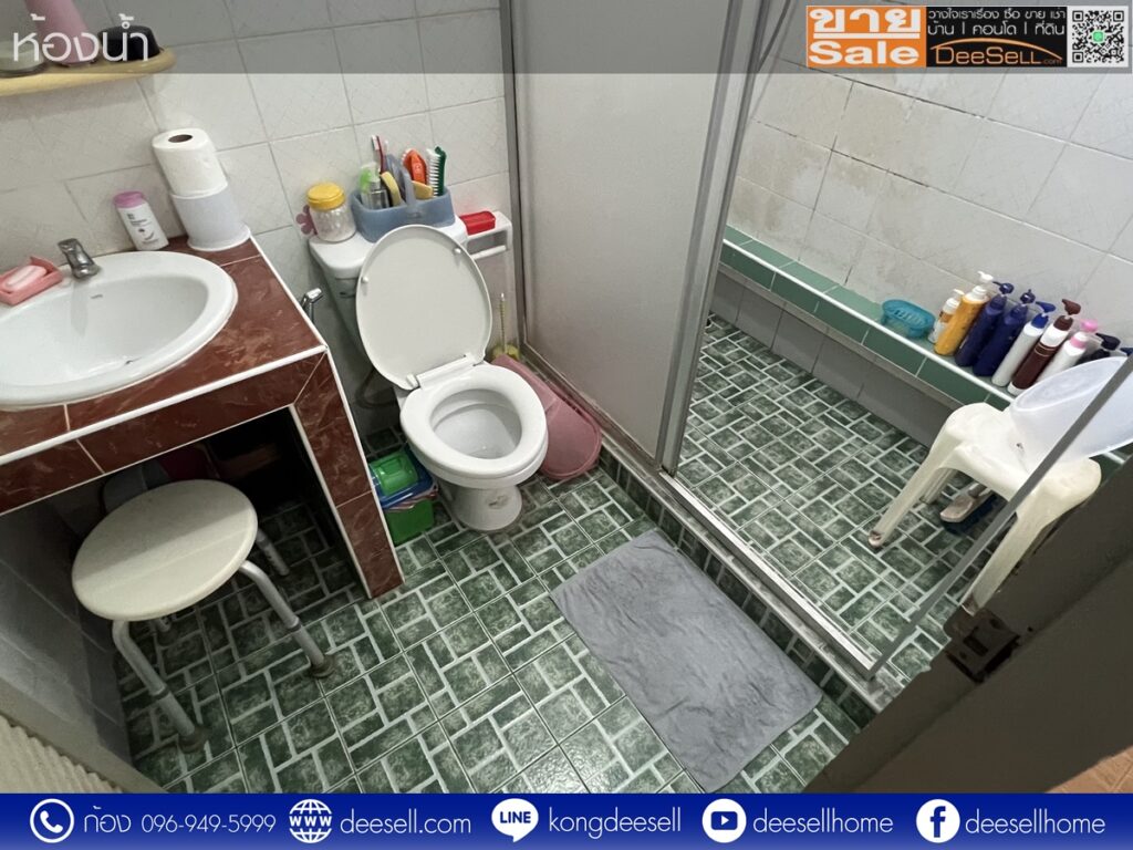 หมู่บ้านฉัตรเกล้าวิลล่า