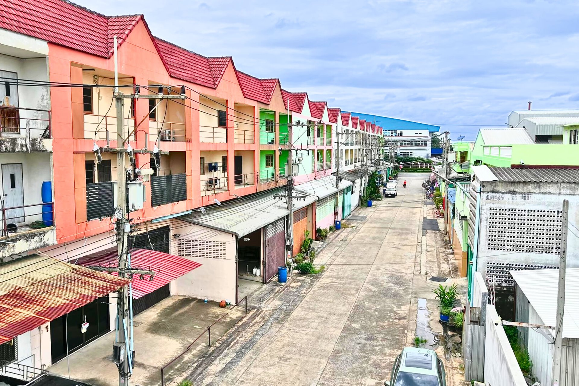 ขายโรงงานกระทุ่มแบน โครงสร้างแข็งแรง พร้อมออฟฟิศ 2 อาคาร